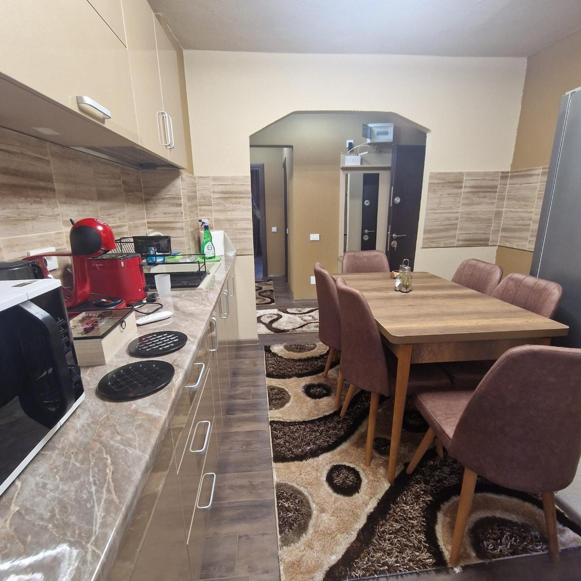 Apartament Iulius 3 Manastire Curtea de Argeş Eksteriør bilde